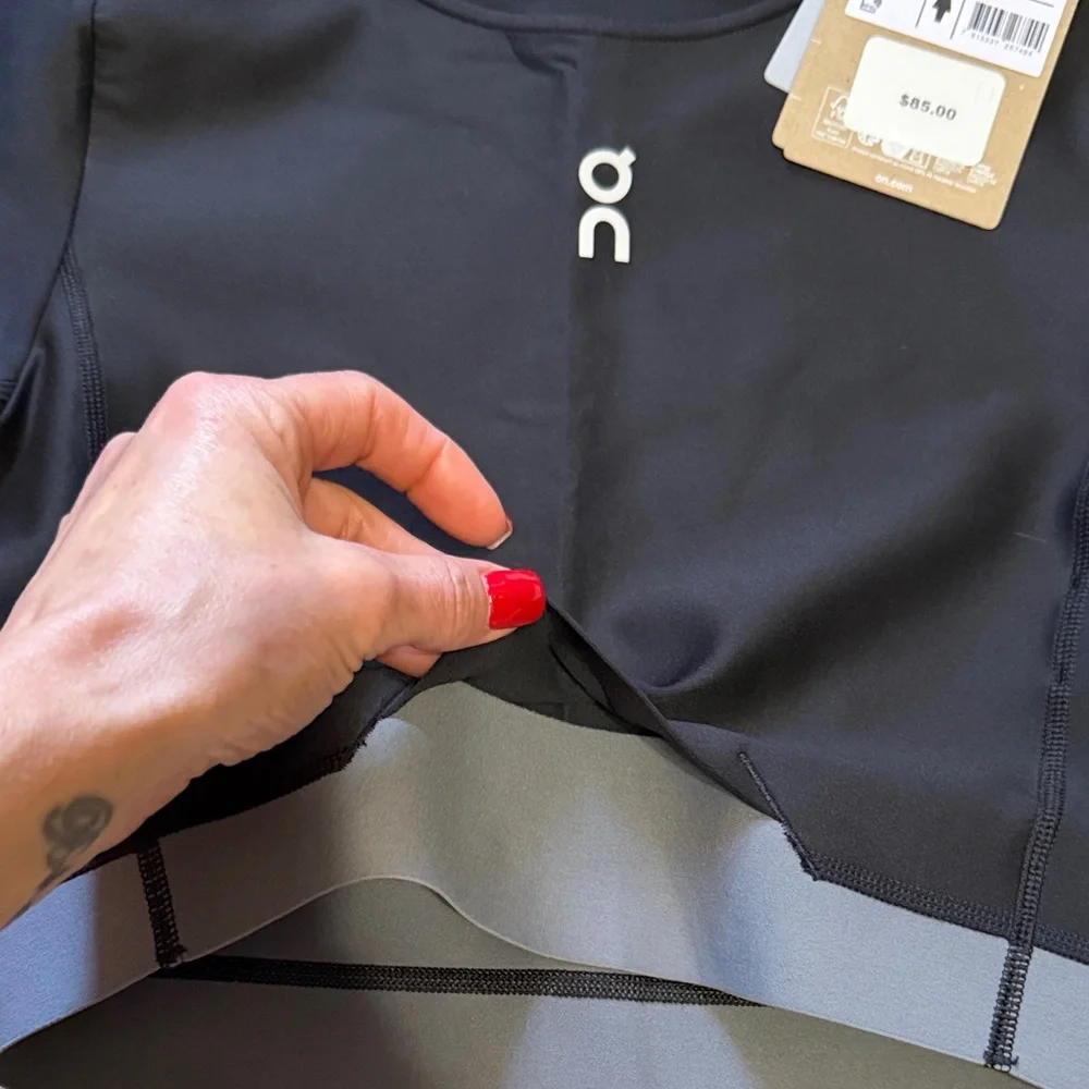 On Running Women's Black and Gray Crop Top - Picture 2 of 4